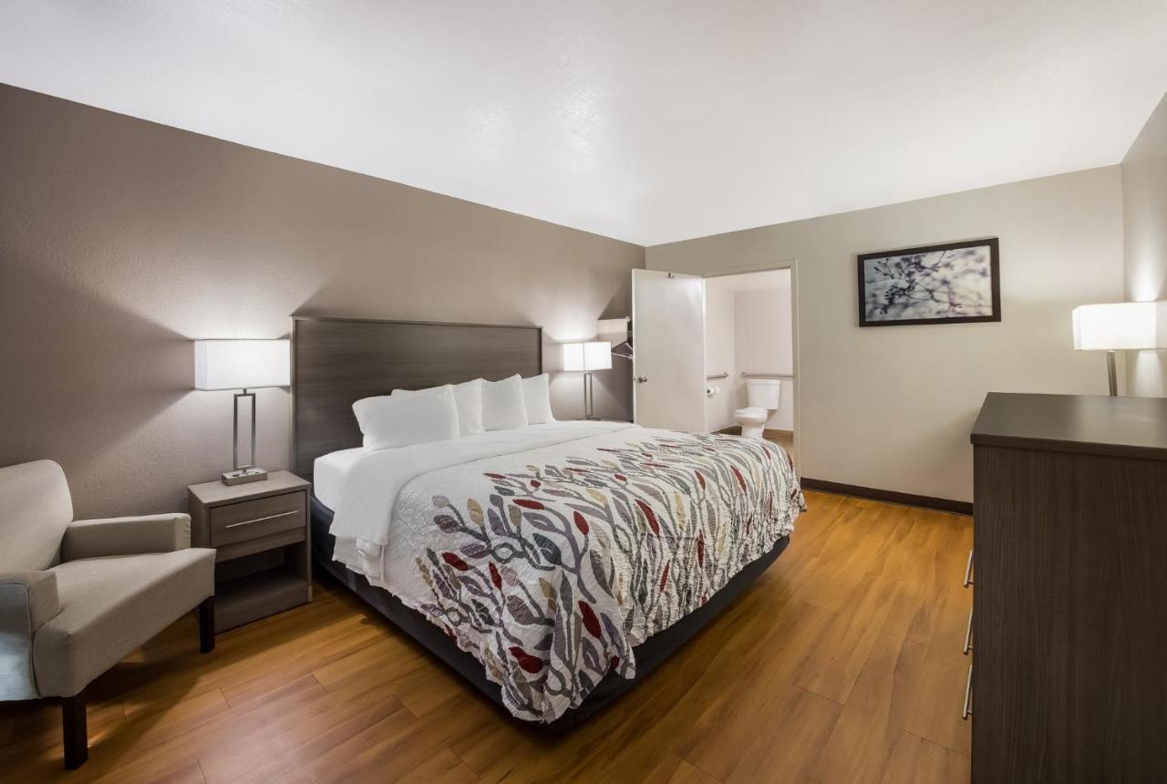 Red Roof Inn & Suites Thomasville Esterno foto